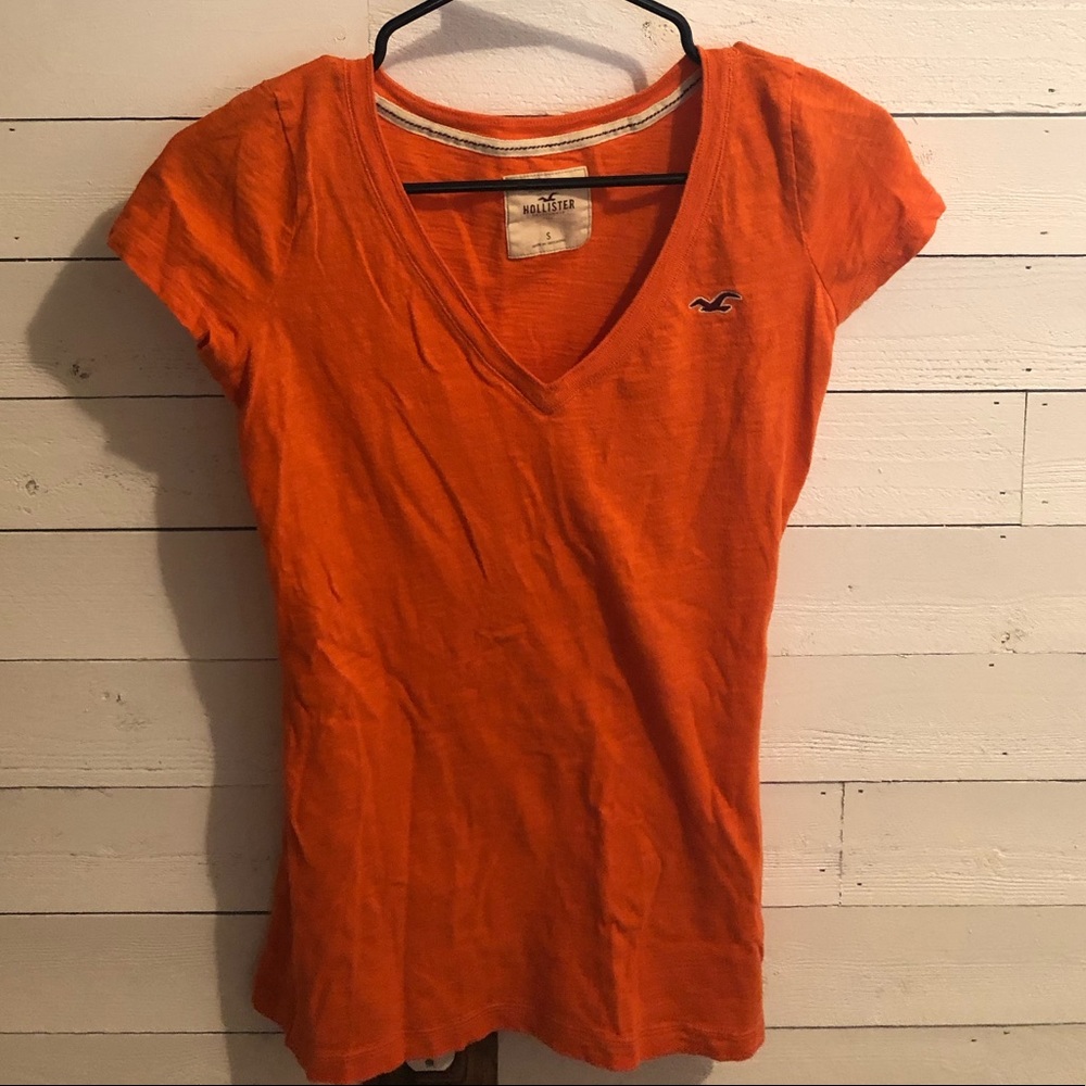 Hollister V-Neck T-Shirt